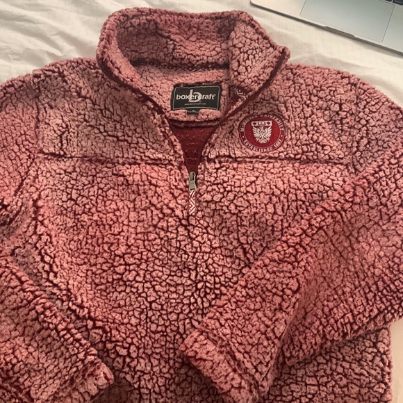 McMaster fluffy sweater - Picture 1 of 2